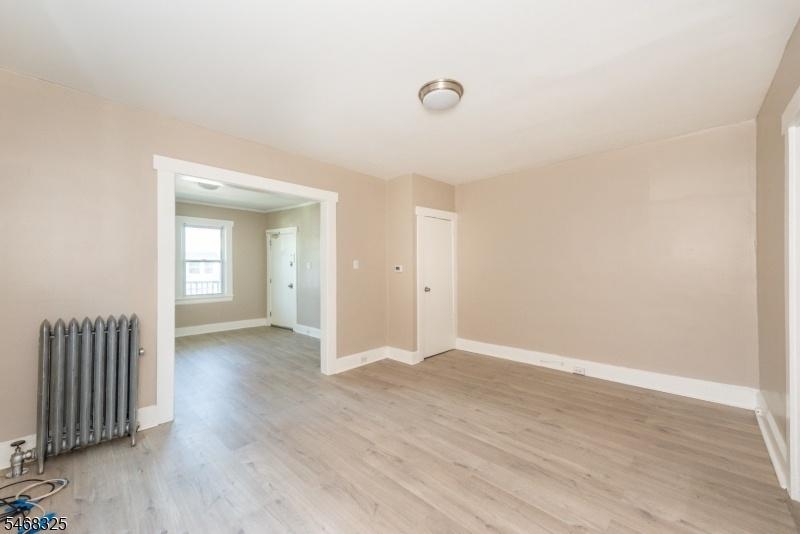 FLOOR 1 RIGHT LIVING ROOM