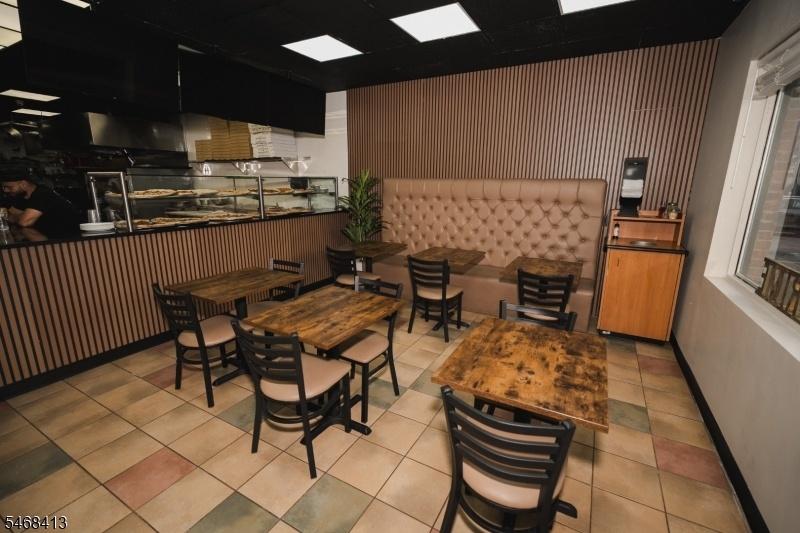 Pizzeria