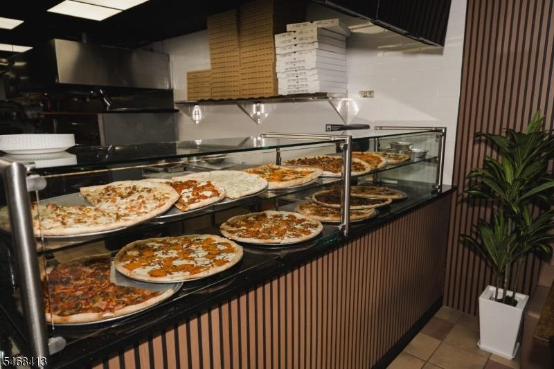 Pizzeria