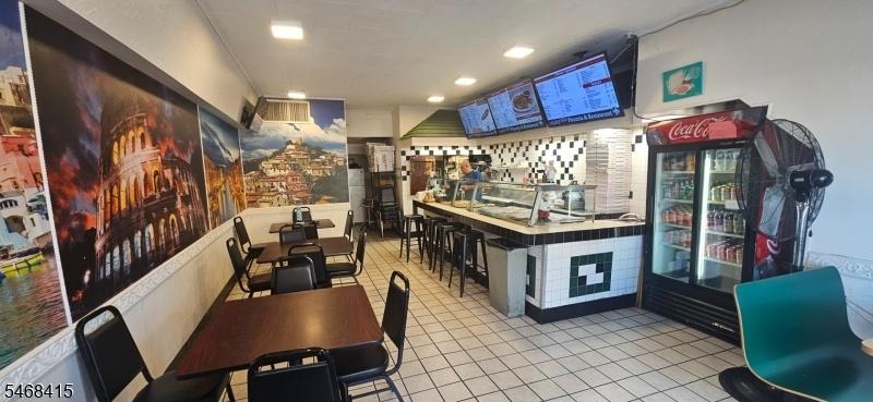 Pizzeria