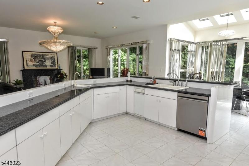 KITCHEN WITH SITTING RM - FPL
