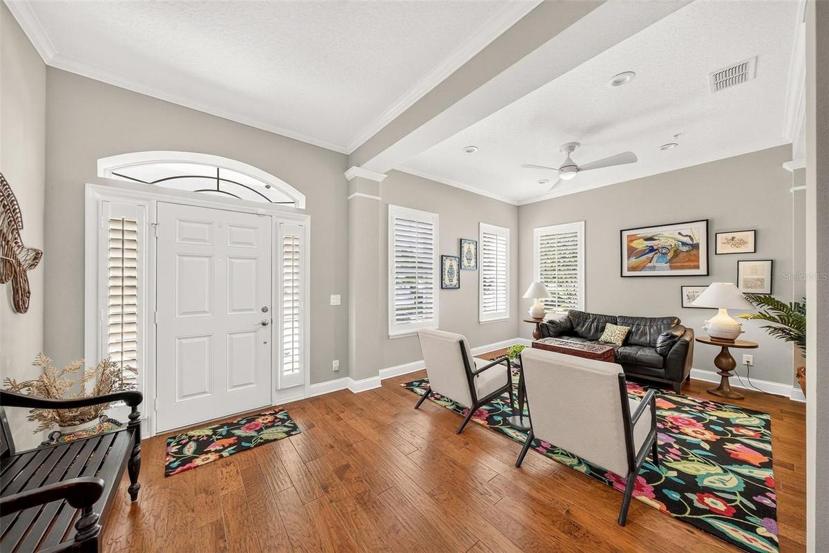 Nice open entryway