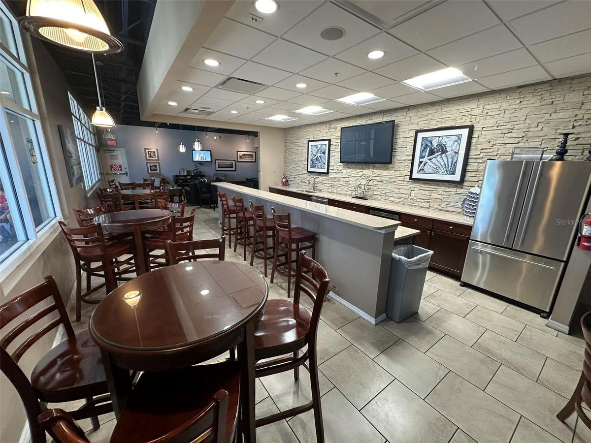 Captains Lounge