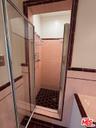 Full-Size Bath [Between Bedroo