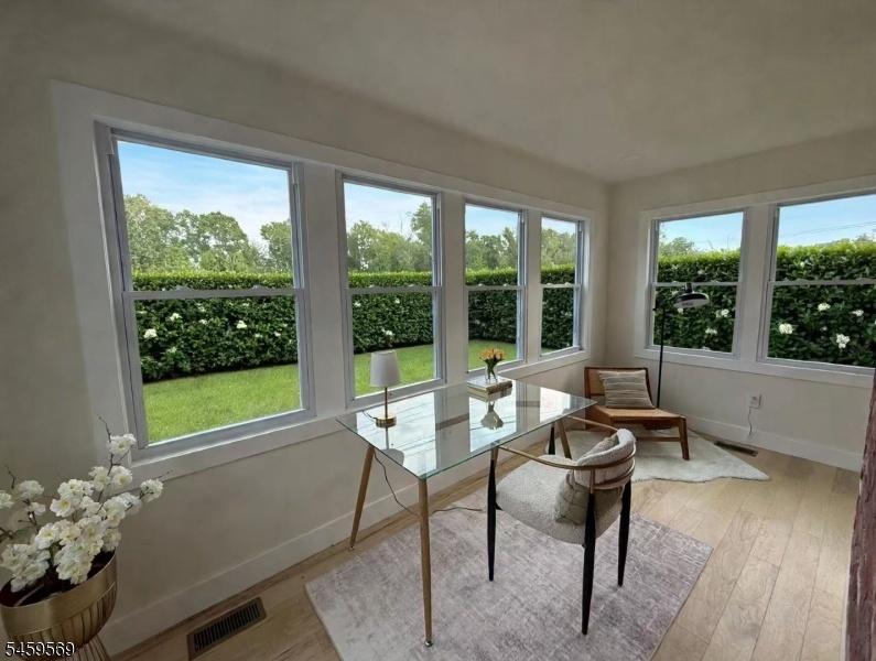 Sunroom Virtually Staged
