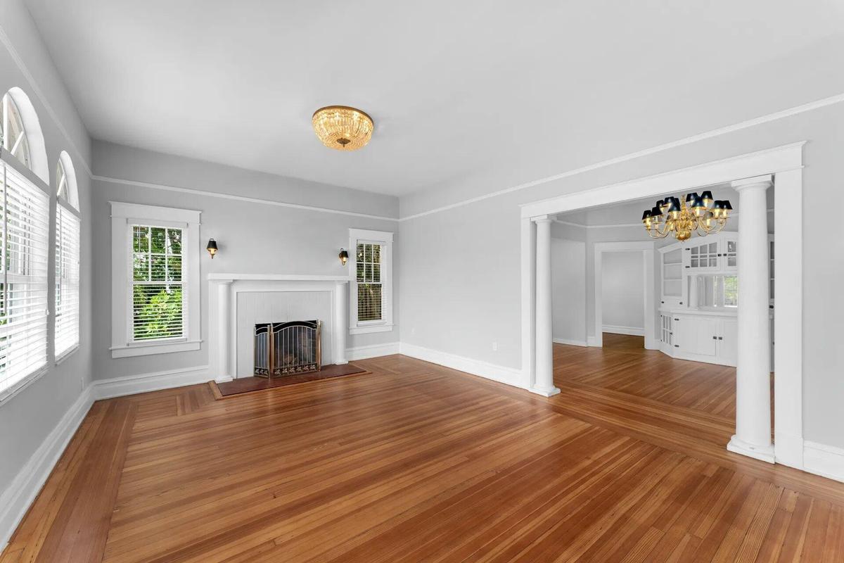 Entrance/Living Room