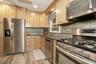 Modern Eat-In Kitchen