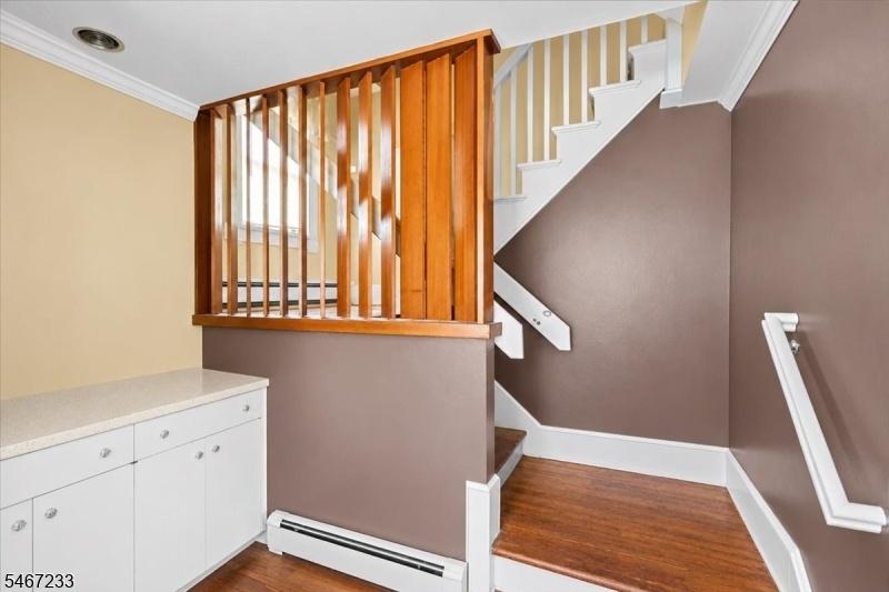 Foyer & Stairs