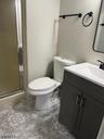 1st fl full bathroom