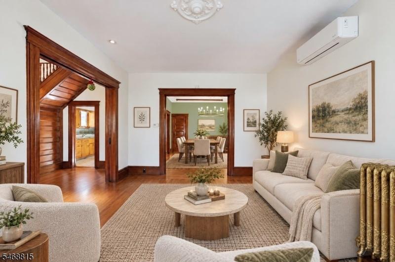 Living Room (virtually staged)