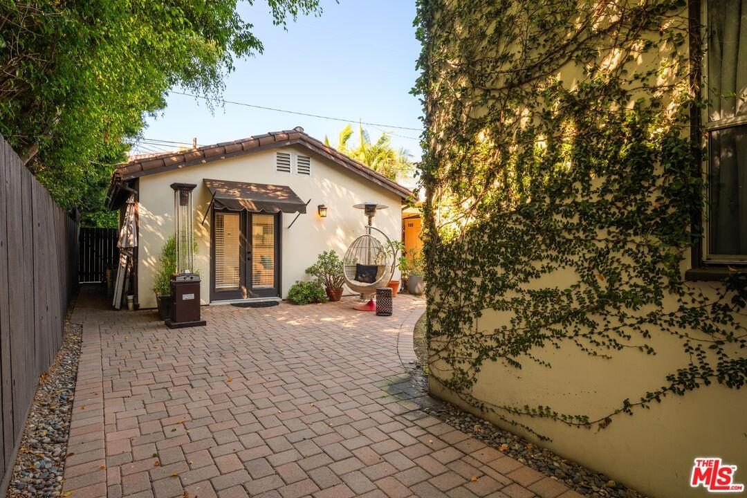 Guesthouse exterior