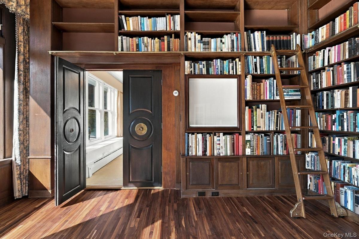 Complete with Library Ladder! Entry to former Game/Music Room