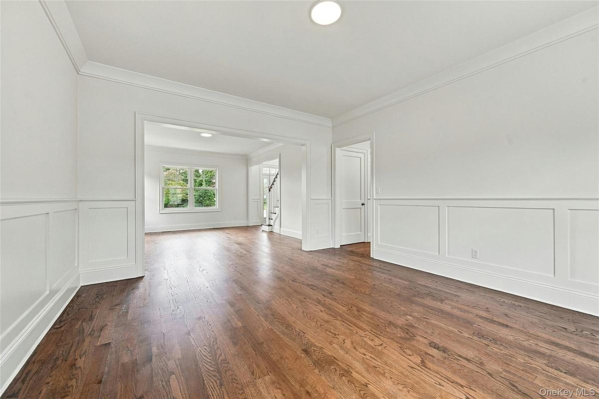 Dining Room Open Floor Plan to Living Room