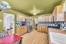 eat in kitchen