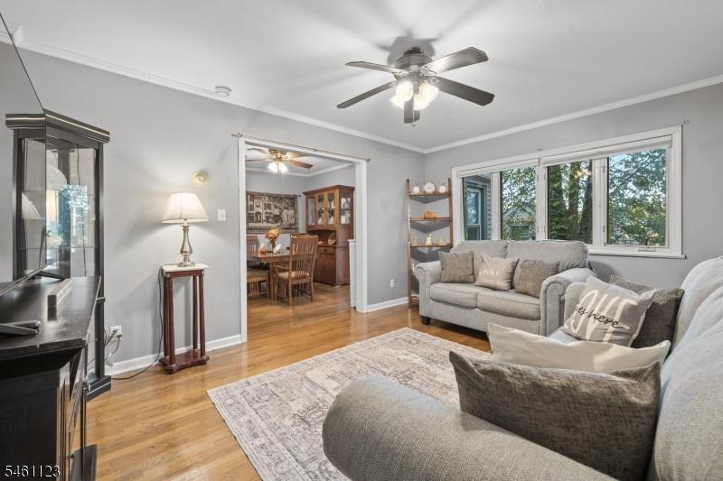 Living Room - Floor 1