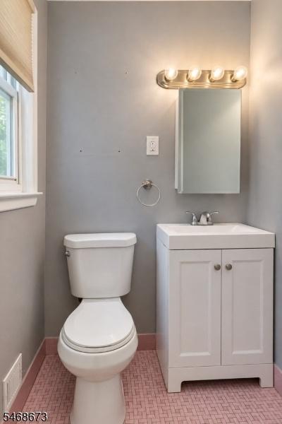 Primary Bedroom Half Bath