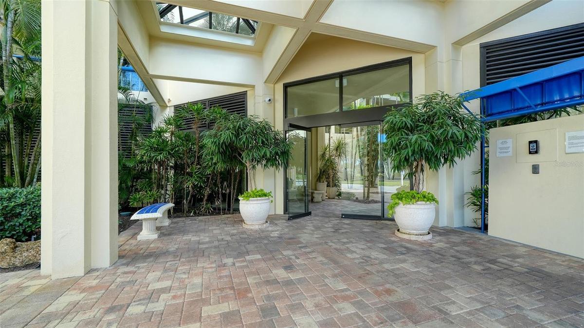 Double glass door entry