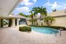 Separate cabana casita