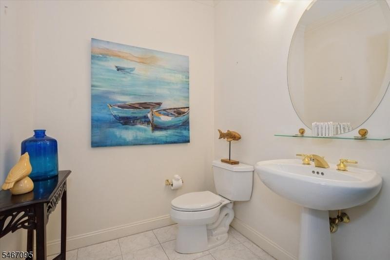 Powder room