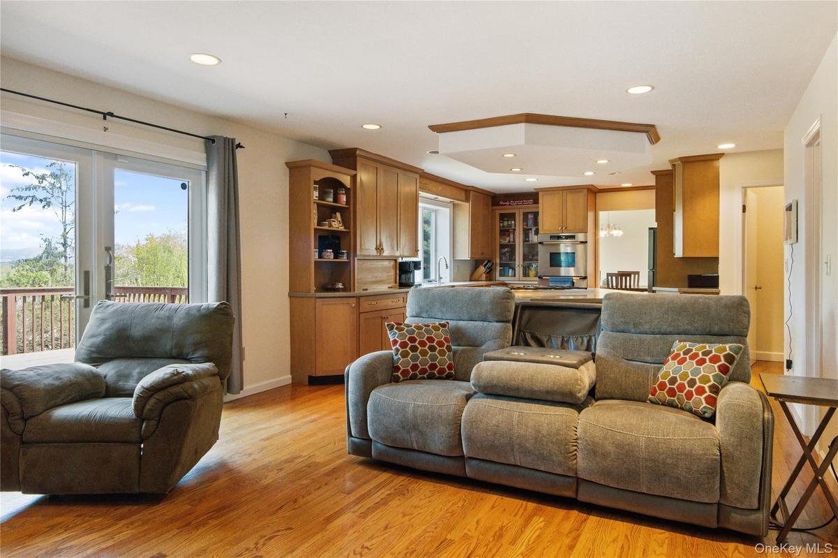 Family room off the kitchen