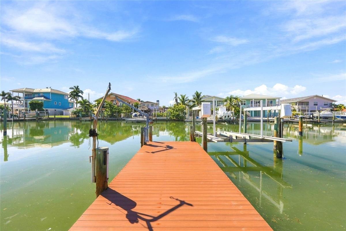 Dock & Boat Lift/Davits