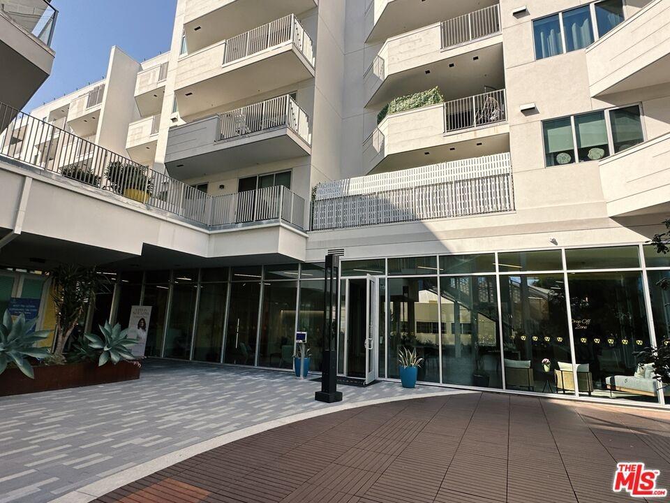 exterior entry