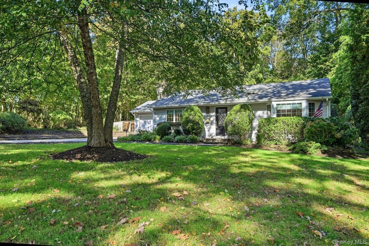 Lovely wooded setting with mature trees.