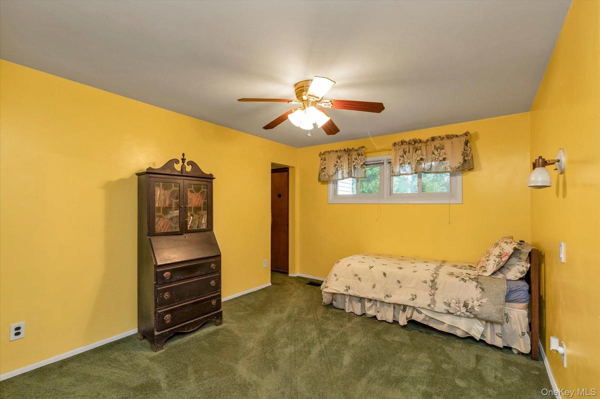 Bedroom #1