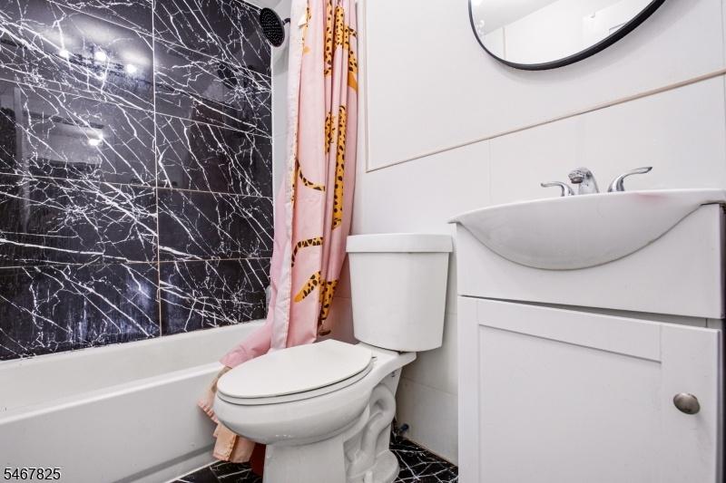 #1 Bathroom