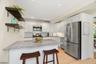 Kitchen w Breakfast Bar