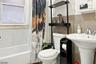 bathroom apt2