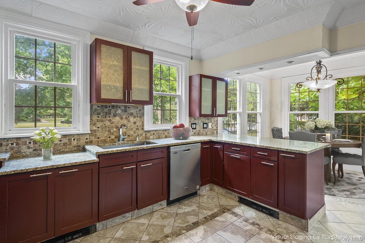Chef's kitchen