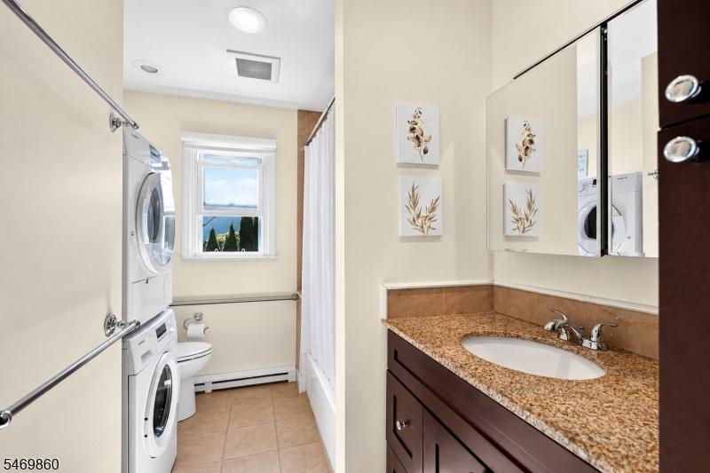 1st floor bath with laundry