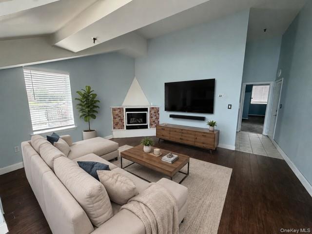VS Living Room
