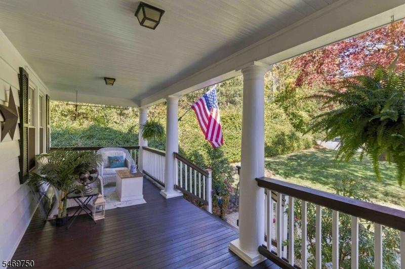 Lemonade Porch
