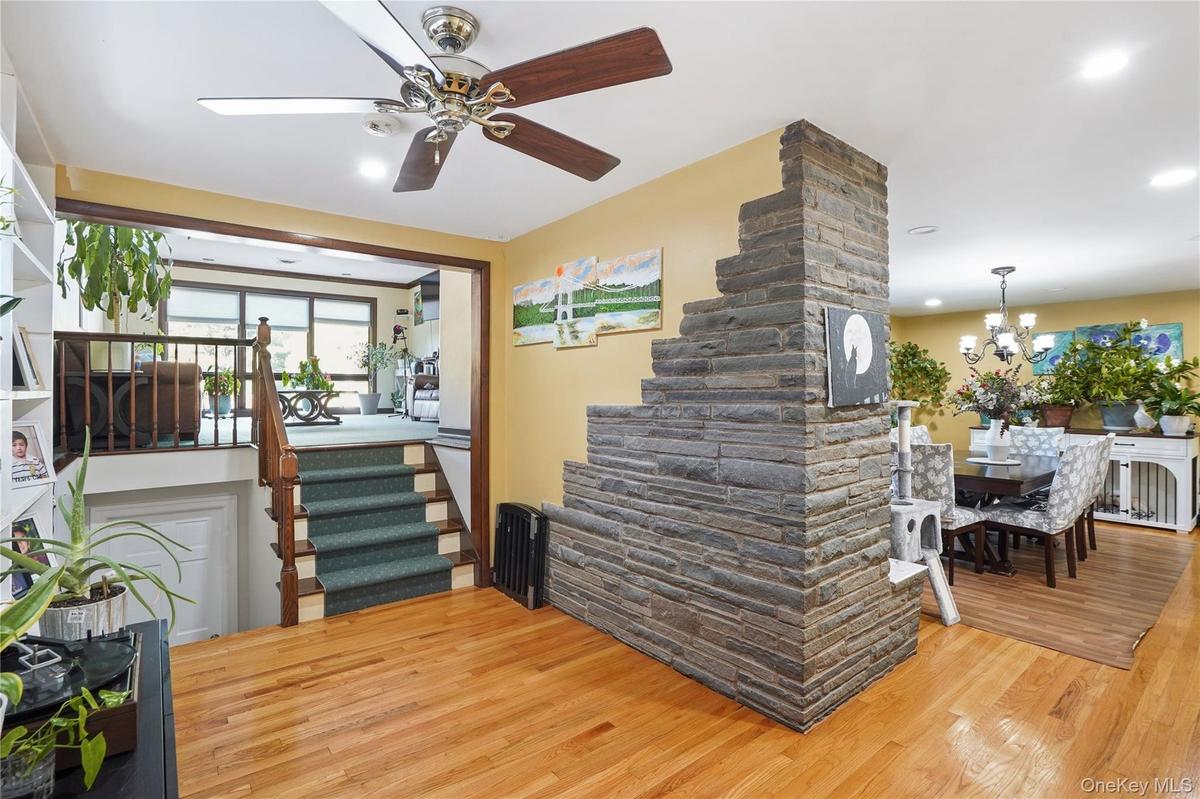 leading to formal living room