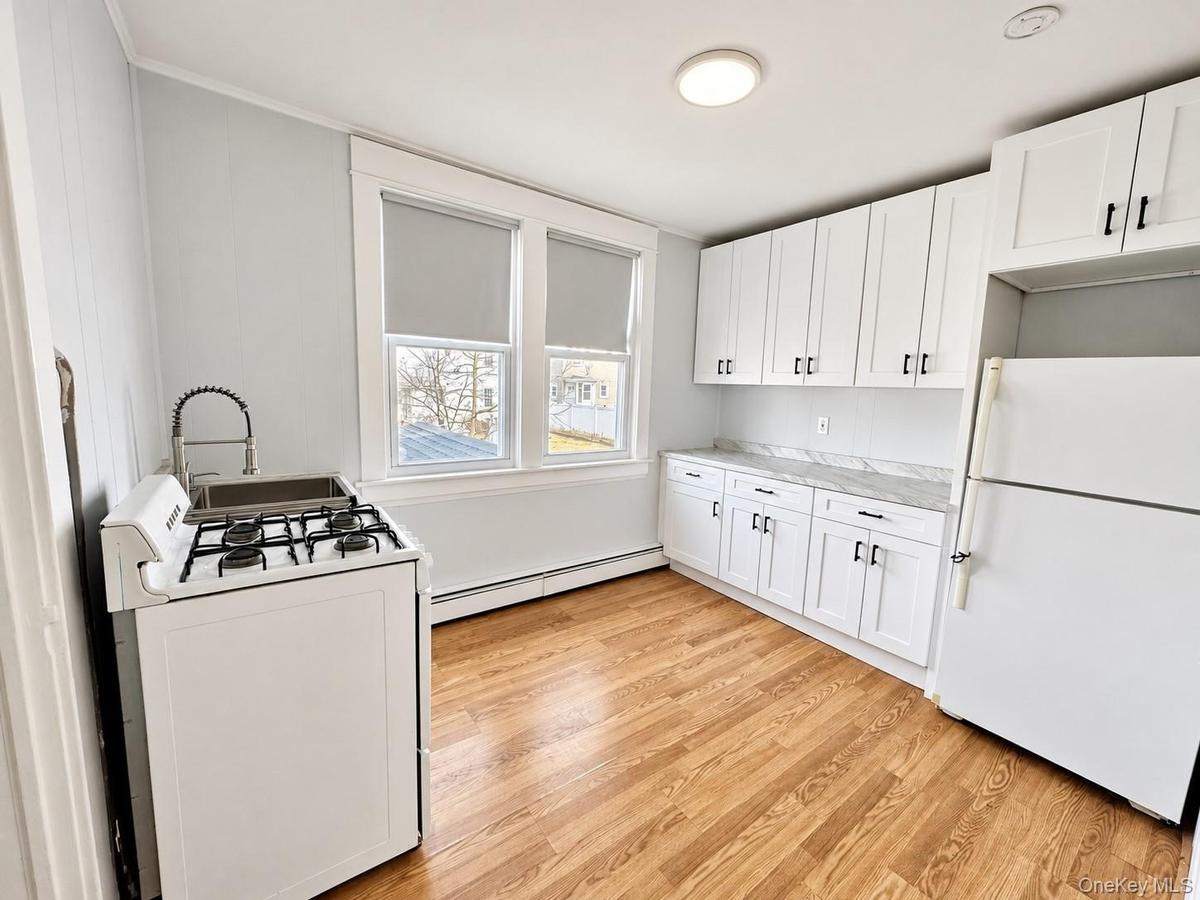 UNIT#2 KITCHEN