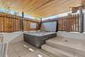 Jacuzzi