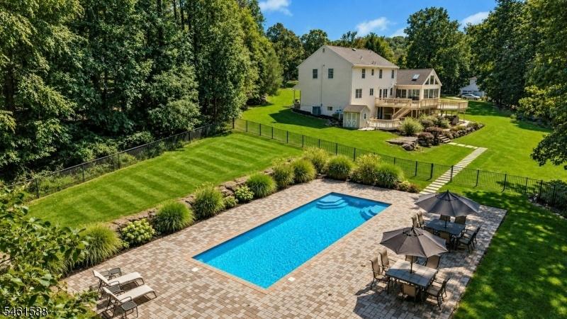 Private Location, Your Oasis