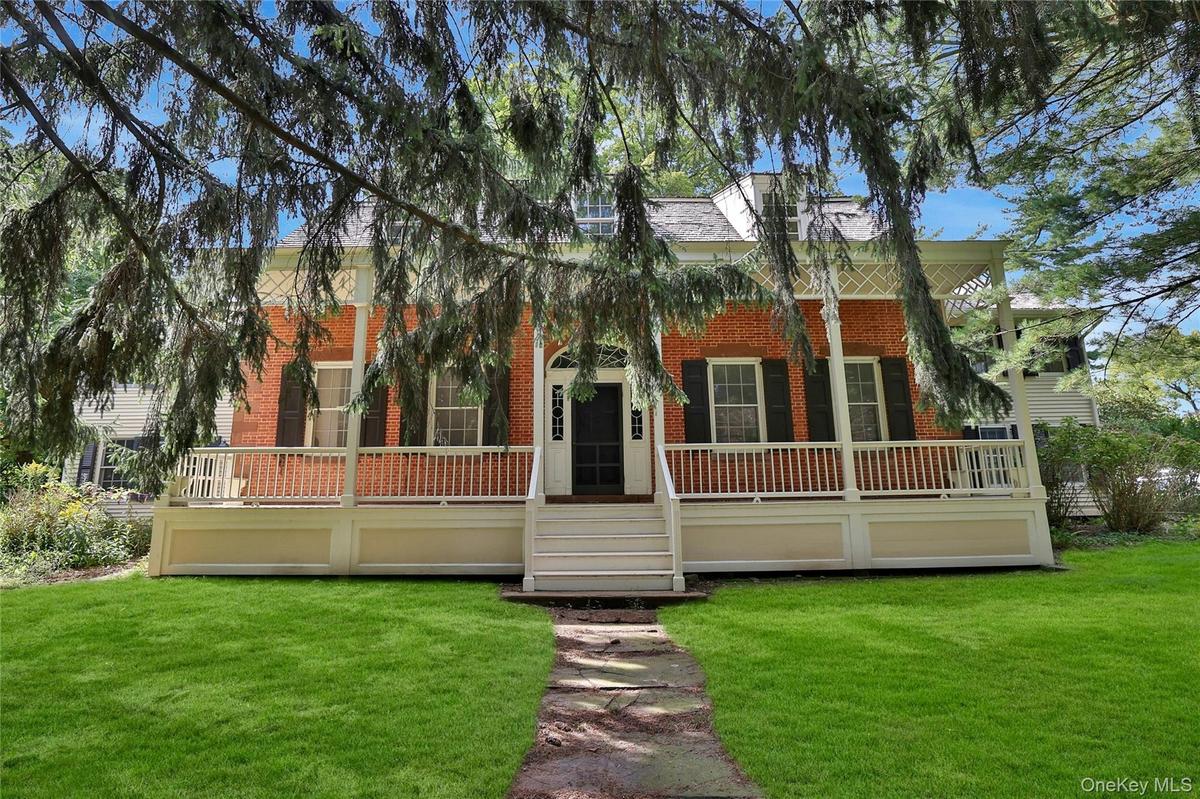 The Blauvelt/Amos Homestead 1815