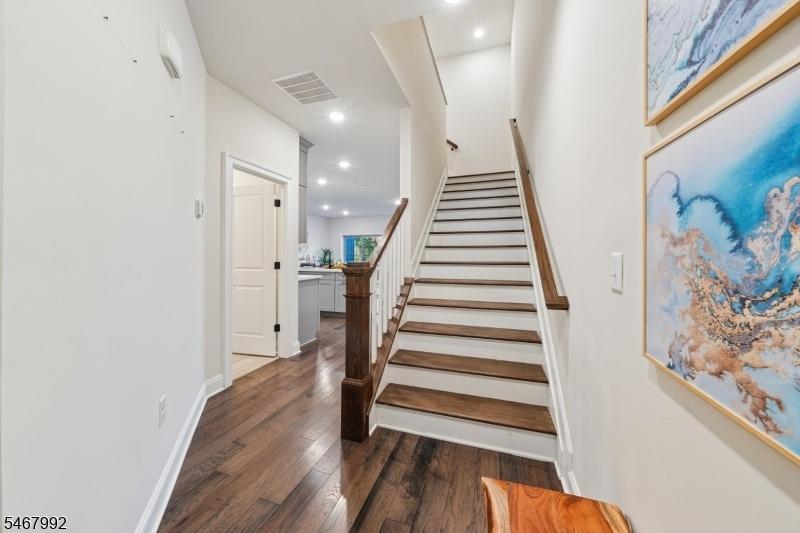 Wide staircase