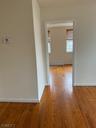 L/R goes to front bedroom