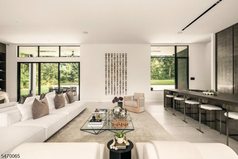 12 Foot Ceilings