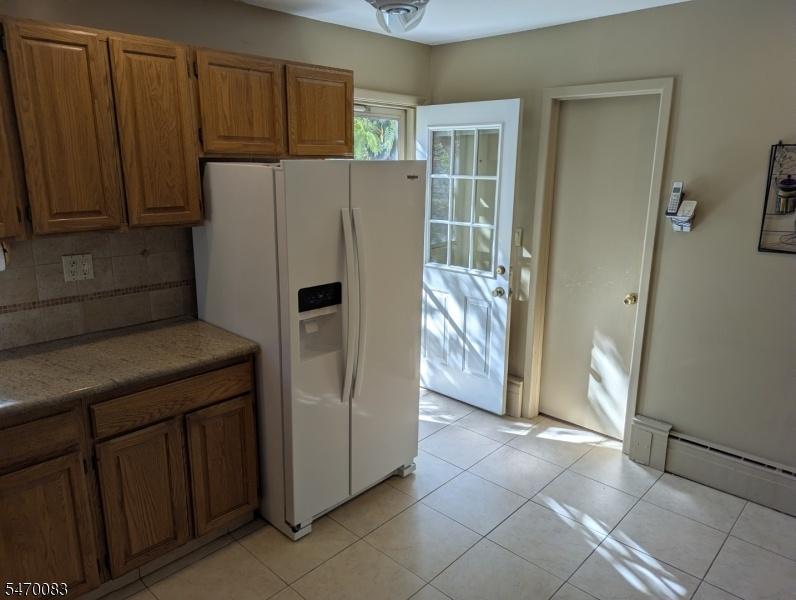 Eat-in Kitchen