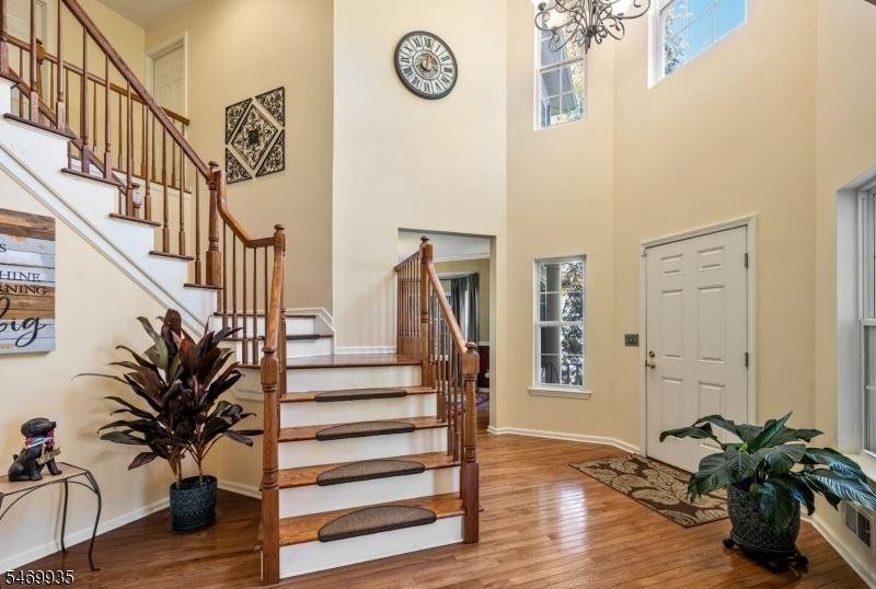 FOYER VIEW