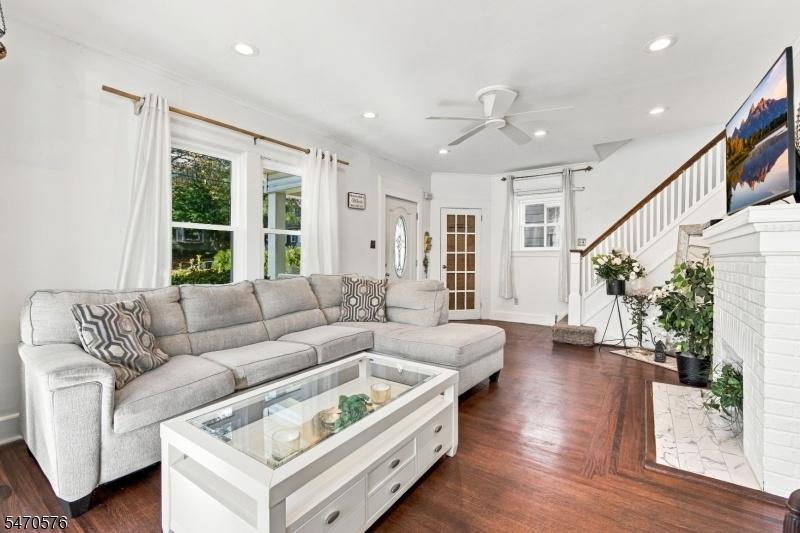 Family Room 3