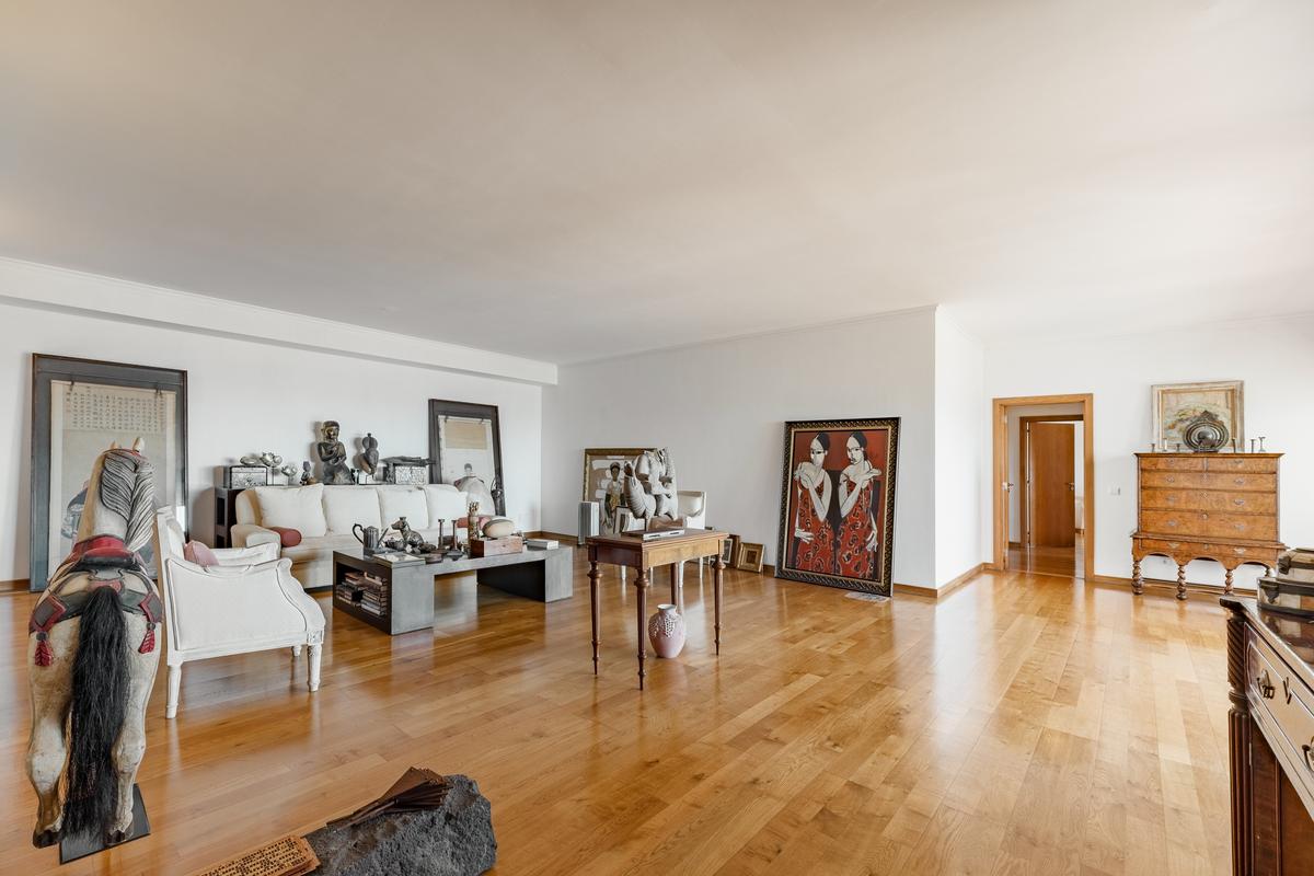 Living and dining room | Sala de estar e de jantar