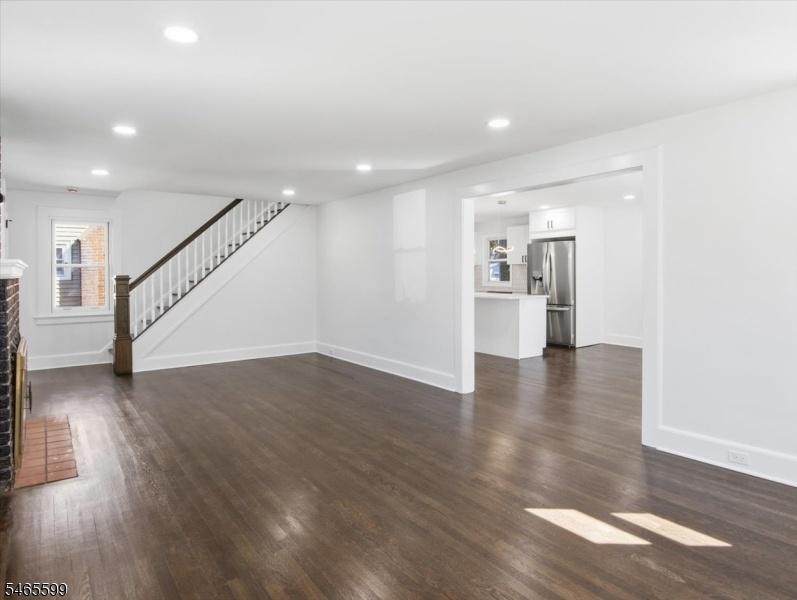 Oversizesd Living Room