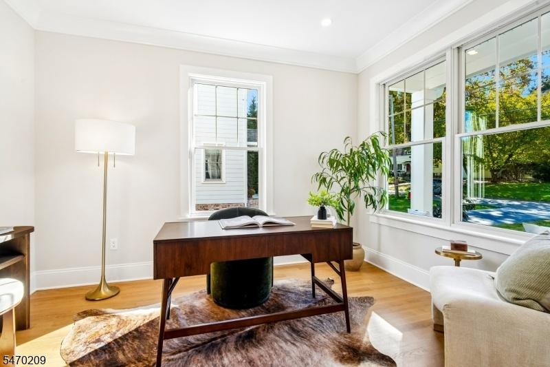 1st Floor Office