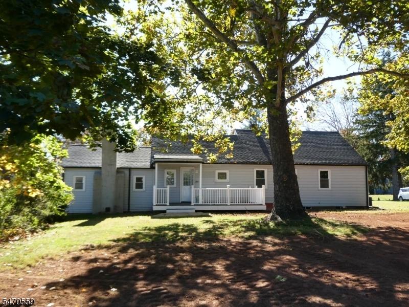 View of rear of house w/deck